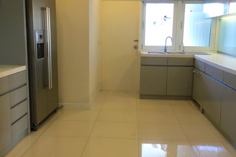 Condominio de 2 dormitorios en Bangkok, Tailandia № 143793 - foto 18