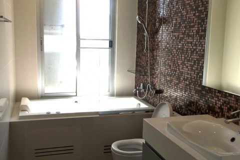 Condominio de 2 dormitorios en Bangkok, Tailandia № 143793 - foto 15