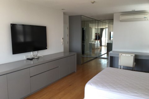 Condominio de 2 dormitorios en Bangkok, Tailandia № 143793 - foto 8
