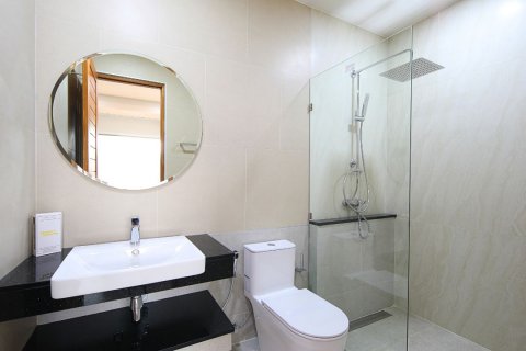 Casa de 3 dormitorios en Chalong, Tailandia № 74345 - foto 4