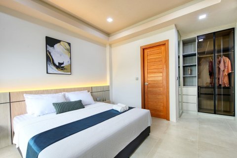 Casa de 3 dormitorios en Chalong, Tailandia № 74345 - foto 8