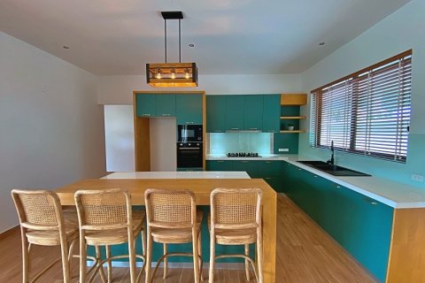 Casa de 4 dormitorios en Hua Hin, Tailandia № 125517 - foto 10