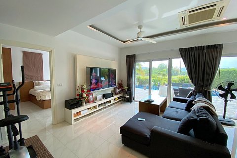 Casa de 3 dormitorios en Hua Hin, Tailandia № 125518 - foto 12
