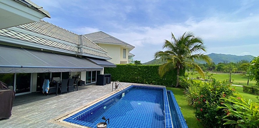 Casa de 3 dormitorios en Hua Hin, Tailandia № 125518