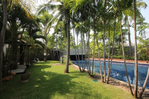 Condominio de 3 dormitorios en Hua Hin, Tailandia № 125524 - foto 3