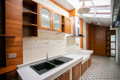 Casa de 3 dormitorios en Bangkok, Tailandia № 78619 - foto 17