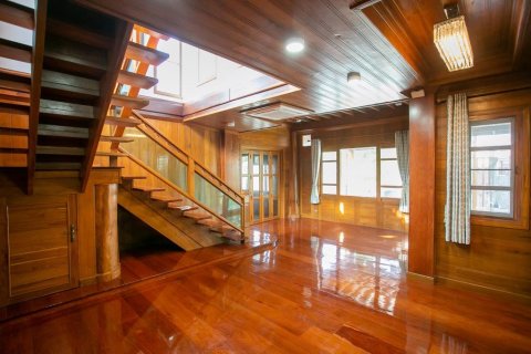 Casa de 3 dormitorios en Bangkok, Tailandia № 78619 - foto 8