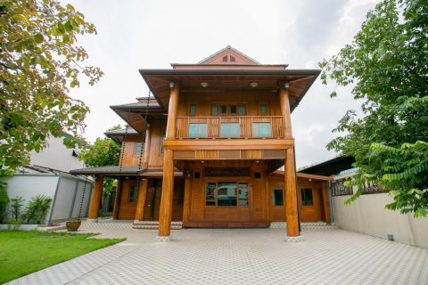 Casa de 3 dormitorios en Bangkok, Tailandia № 78619 - foto 7