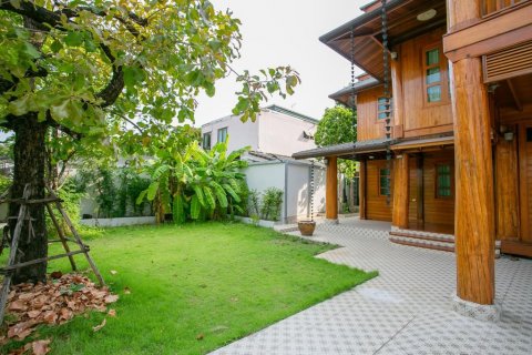 Casa de 3 dormitorios en Bangkok, Tailandia № 78619 - foto 4