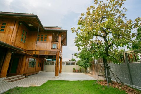 Casa de 3 dormitorios en Bangkok, Tailandia № 78619