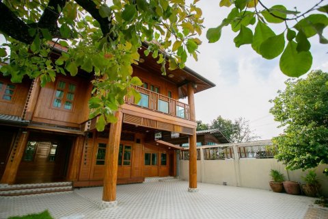 Casa de 3 dormitorios en Bangkok, Tailandia № 78619 - foto 16