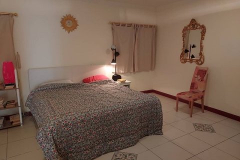 Condominio de 4 dormitorios en Pattaya, Tailandia № 101083 - foto 12