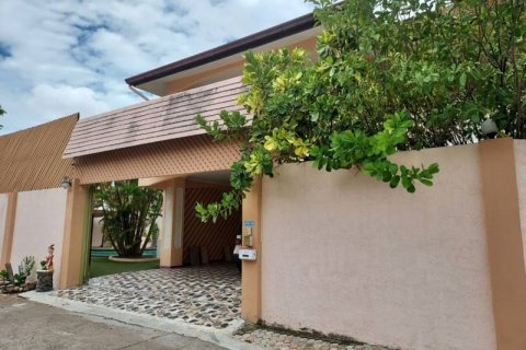 Condominio de 4 dormitorios en Pattaya, Tailandia № 101083 - foto 4