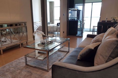 Condo à Bang Rak, Bangkok, Thaïlande, 1 chambre  № 76079 - photo 3