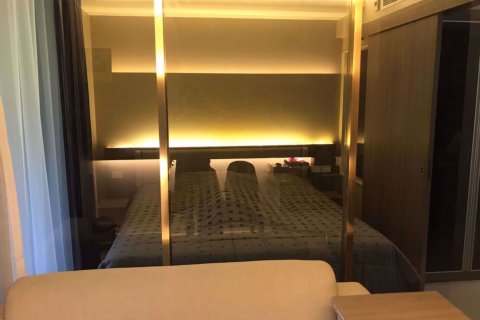 Condominio de 1 dormitorio en Khlong Toei, Bangkok, Tailandia № 76078 - foto 2