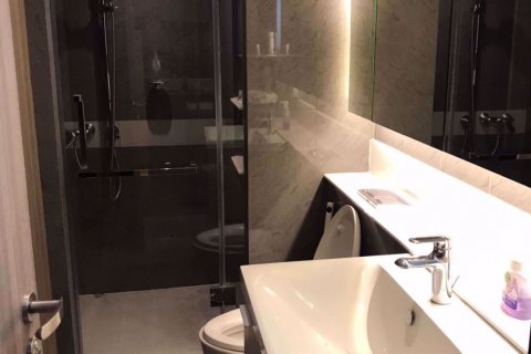 Condominio de 1 dormitorio en Khlong Toei, Bangkok, Tailandia № 76078 - foto 4