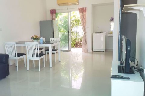Maison à Bang Kapi, Bangkok, Thaïlande 3 chambres № 76075
