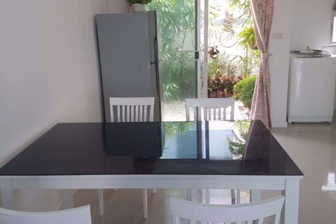 Casa de 3 dormitorios en Bang Kapi, Bangkok, Tailandia № 76075 - foto 4