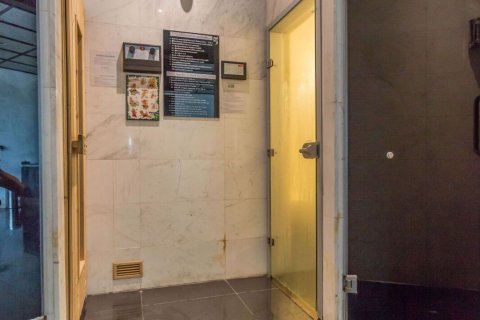 Condominio de 1 dormitorio en Khlong Toei, Bangkok, Tailandia № 76417 - foto 25