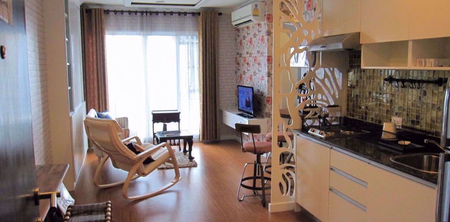 Condo in Khlong Toei, Bangkok, Thailand, 2 bedrooms № 76421