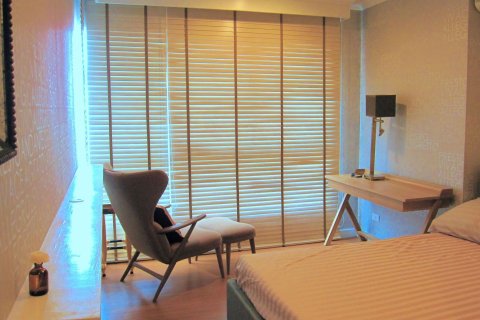 Condo in Khlong Toei, Bangkok, Thailand, 2 bedrooms № 76421 - photo 4