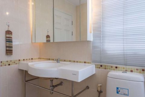 Condominio de 2 dormitorios en Chatuchak, Bangkok, Tailandia № 76436 - foto 21