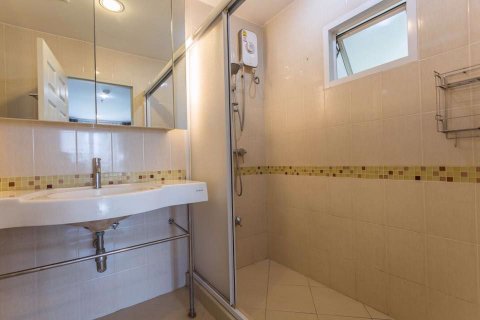 Condominio de 2 dormitorios en Chatuchak, Bangkok, Tailandia № 76436 - foto 12