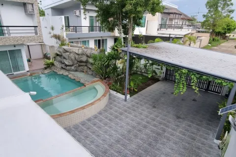 Casa de 5 dormitorios en Pattaya, Tailandia № 80207 - foto 20
