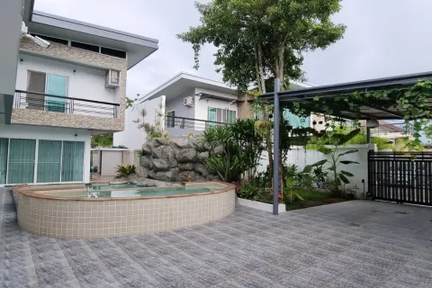 Casa de 5 dormitorios en Pattaya, Tailandia № 80207 - foto 4