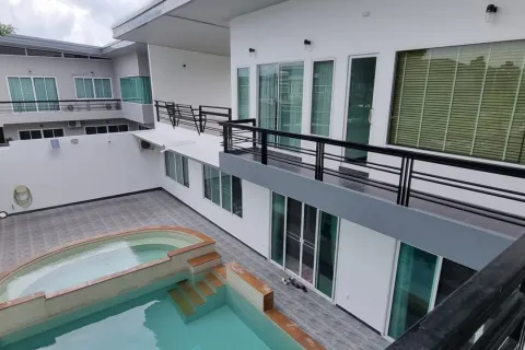 Casa de 5 dormitorios en Pattaya, Tailandia № 80207 - foto 8