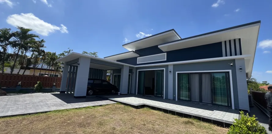 Casa de 3 dormitorios en Phuket, Tailandia № 142370