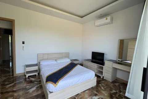 Casa de 3 dormitorios en Phuket, Tailandia № 142370 - foto 15