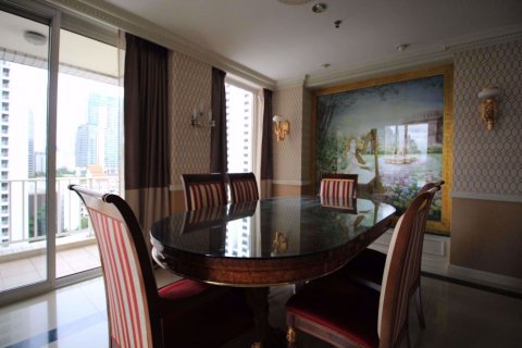 Condominio de 3 dormitorios en Pathum Wan, Bangkok, Tailandia № 76525 - foto 3