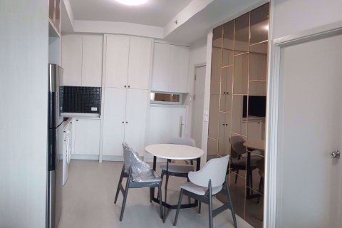 Condominio de 2 dormitorios en Bang Sue, Bangkok, Tailandia № 76530 - foto 5