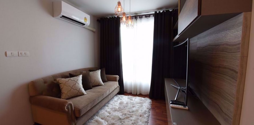 Condominio de 2 dormitorios en Bang Kapi, Bangkok, Tailandia № 76526