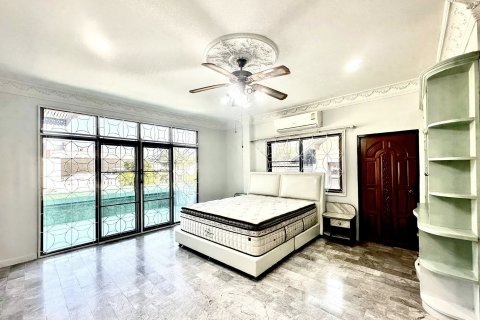 บ้านในตลิ่งชัน, กรุงเทพฯ, ประเทศไทย 7 ห้องนอน № 132249 - รูปถ่าย 17