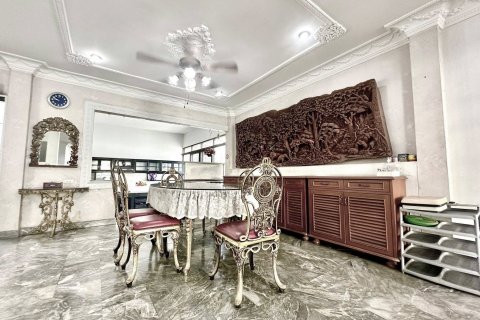 บ้านในตลิ่งชัน, กรุงเทพฯ, ประเทศไทย 7 ห้องนอน № 132249 - รูปถ่าย 15