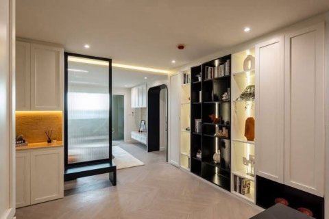 Condominio de 3 dormitorios en Watthana, Bangkok, Tailandia № 132250 - foto 11