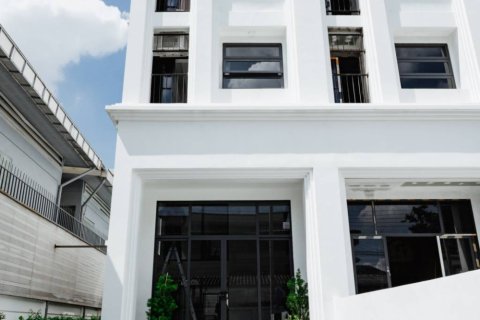 Townhouse à Saphan Sung, Bangkok, Thaïlande 4 chambres № 121018