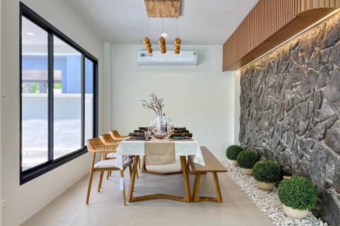 Chalet de 3 dormitorios en Kathu, Tailandia № 121017 - foto 7