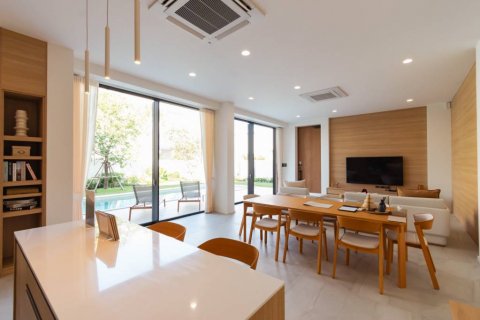 Chalet de 4 dormitorios en Hua Hin, Tailandia № 121021 - foto 5