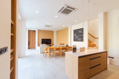 Chalet de 4 dormitorios en Hua Hin, Tailandia № 121021 - foto 8