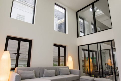 Townhouse à Saphan Sung, Bangkok, Thaïlande 4 chambres № 121019