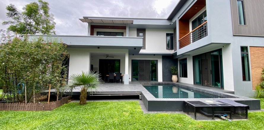 Chalet de 3 dormitorios en Chiang Mai, Tailandia № 104882