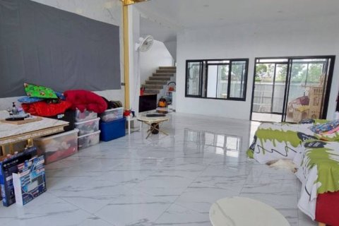 Villa in Pattaya, Thailand 4 Schlafzimmer № 125987 - Foto 2