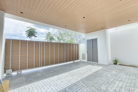 Chalet de 3 dormitorios en Bang Tao, Tailandia № 70925 - foto 23