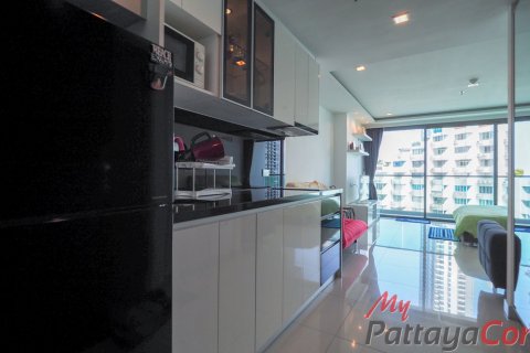 Studio dans le Condo à Pattaya, Thaïlande  № 32213