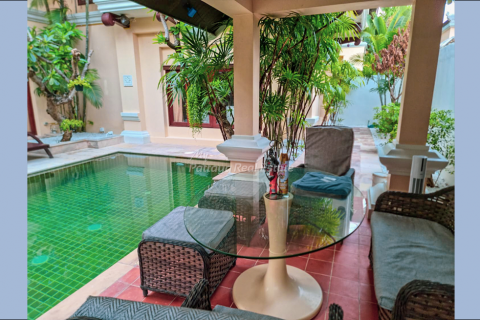 Casa de 4 dormitorios en Jomtien Beach, Pattaya, Tailandia № 123521 - foto 8