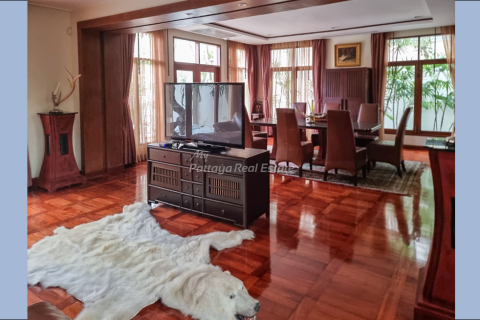 Casa de 4 dormitorios en Jomtien Beach, Pattaya, Tailandia № 123521 - foto 10