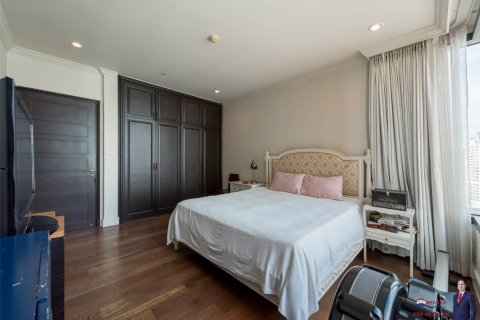 Condominio de 2 dormitorios en Khlong Toei, Bangkok, Tailandia № 123931 - foto 4
